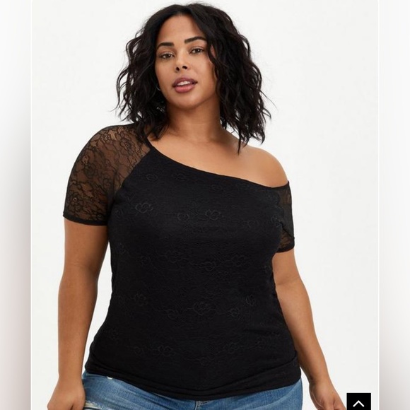 torrid Tops - Torrid Off-Shoulder Knit Lace Sleeve Tee - size 1